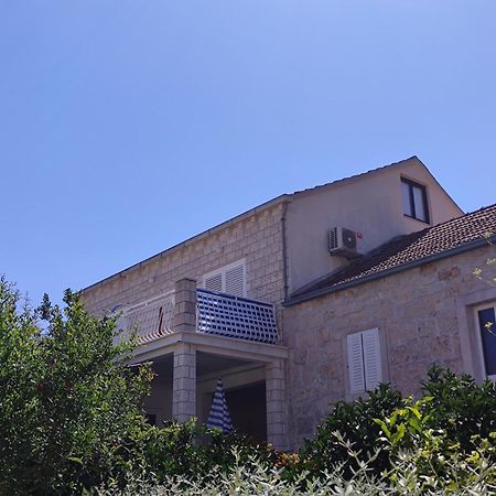 Apartments Blue Sky Корчула Екстер'єр фото